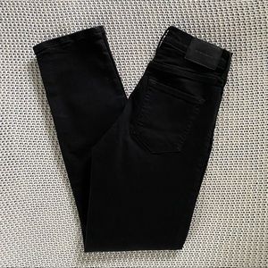 Everlane | High Rise Slim-Straight Jeans